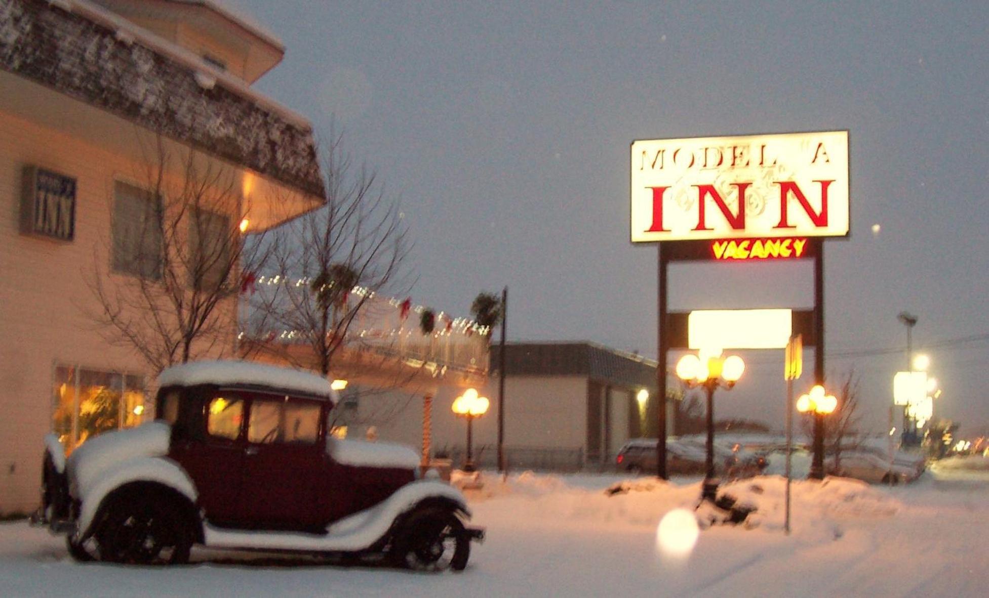 Model A Inn Cranbrook Kültér fotó