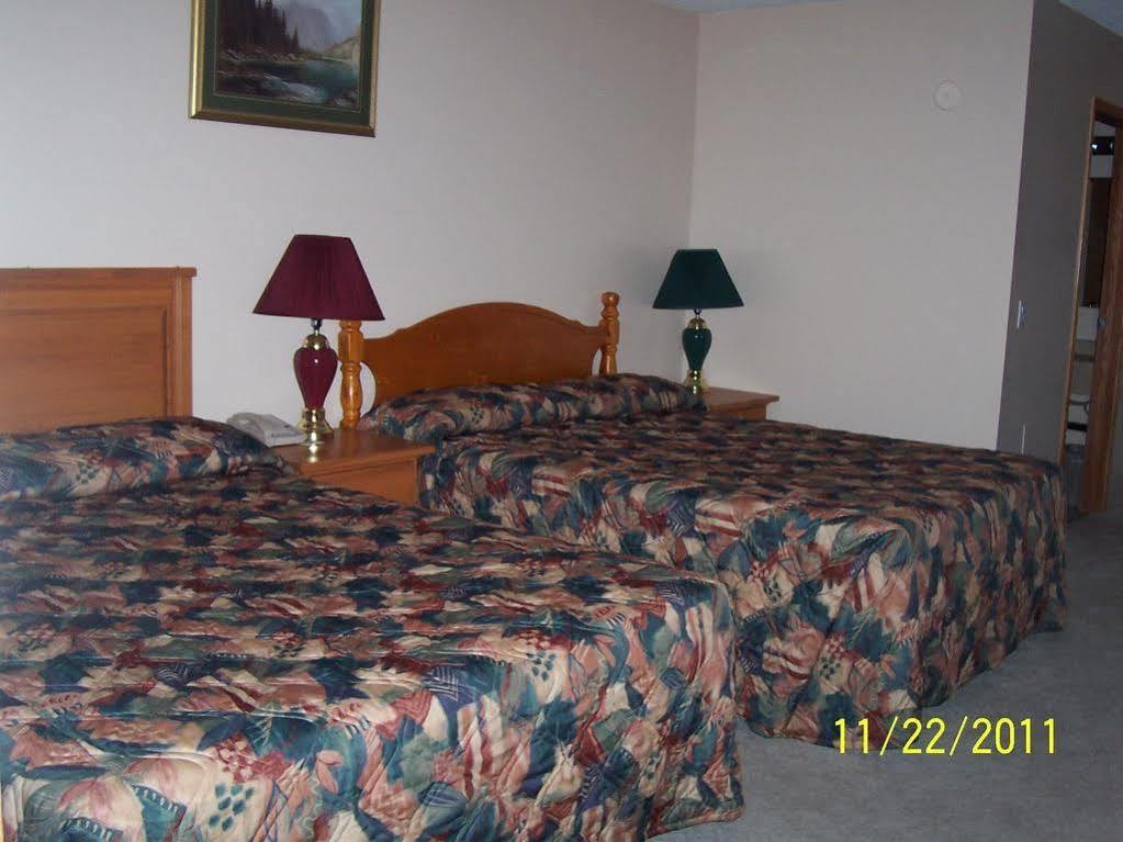 Model A Inn Cranbrook Kültér fotó